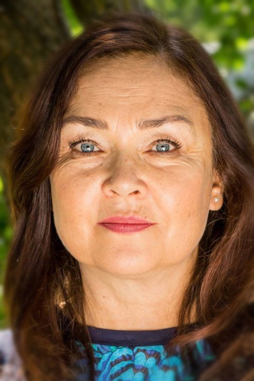 Dagmar Sanitrová as 