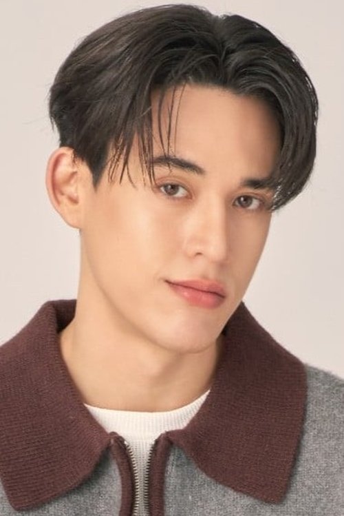 Gawin Caskey as Khem