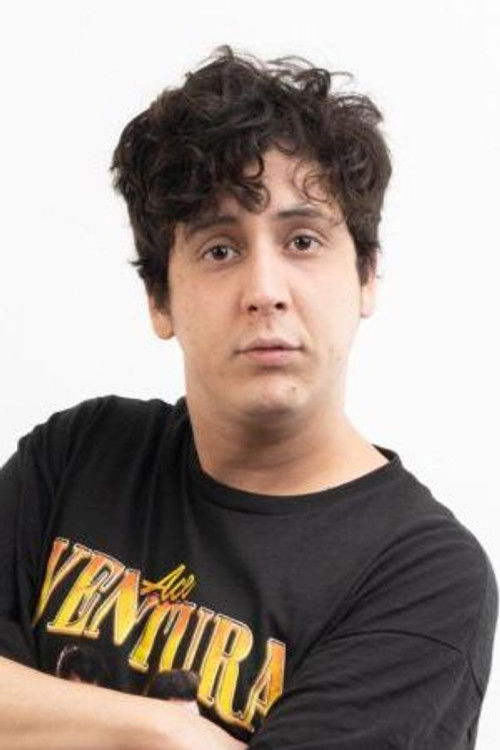 Lucas Espinoza as Lucas