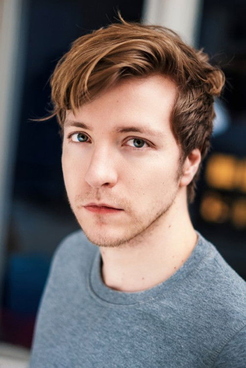 Johannes Huth as Oli