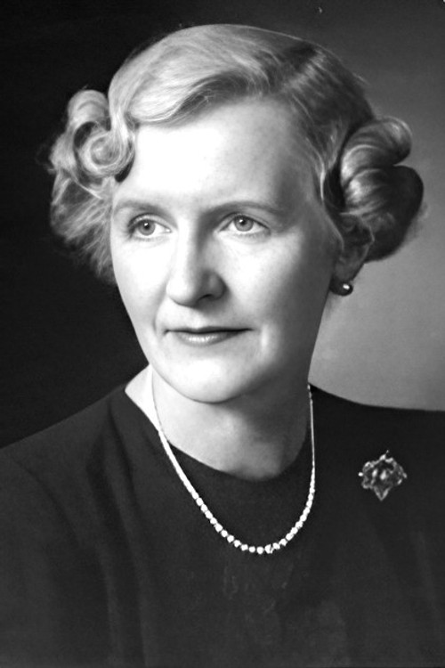 Gladys Boot as Mrs. Carruthers