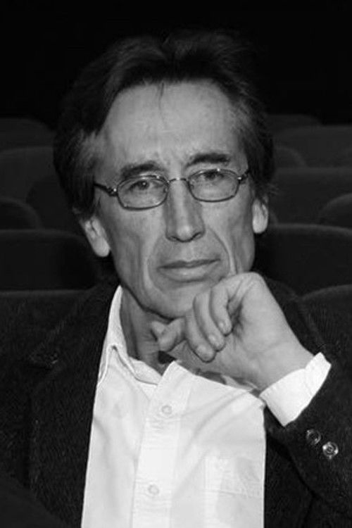 Camilo Luzuriaga as Capitán Bolivar Rojas