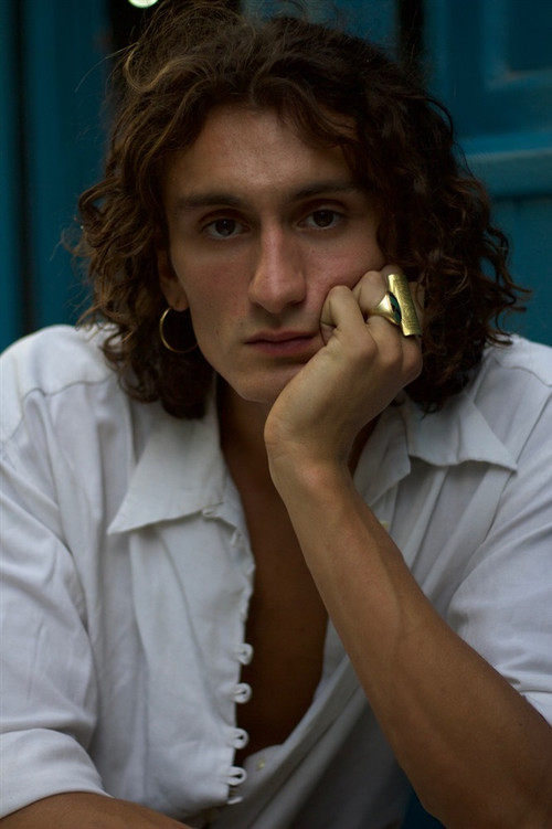 Gaétan Vermeulen as La créature