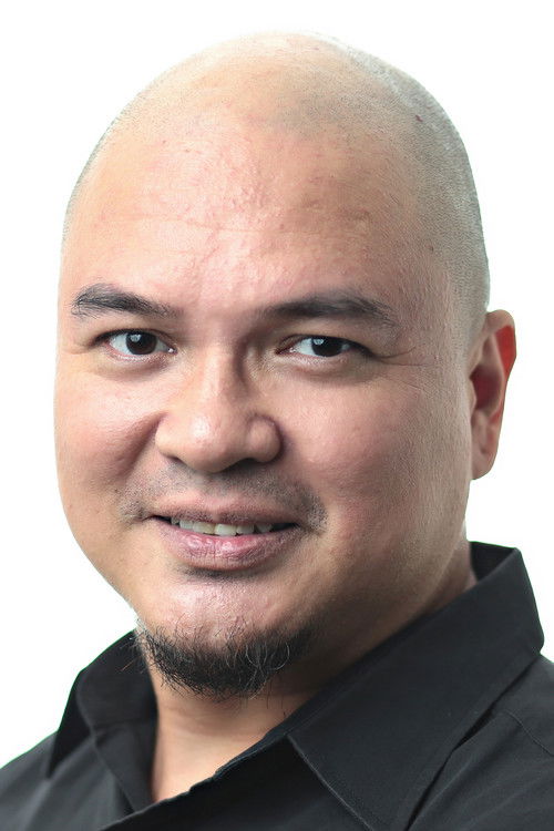 Julienne Mendoza as Student Leader