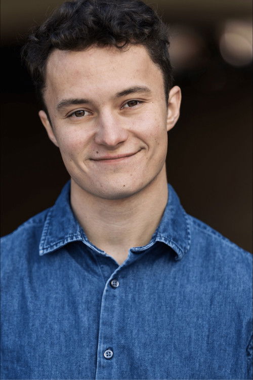 Gavin Shaub as Vinny