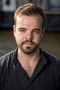 Bram Verrecas as Wouter