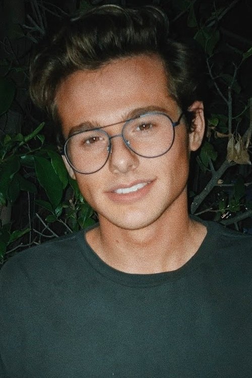 Michael J. Murphy as Oliver