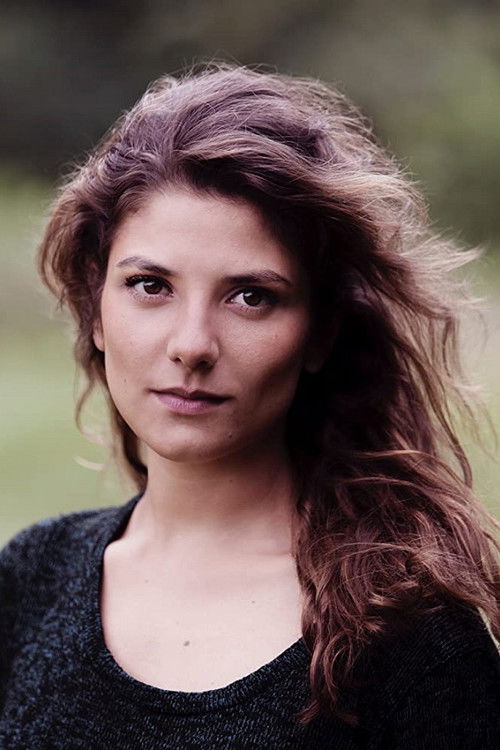 Zora Bishop as Eva Fruchtman