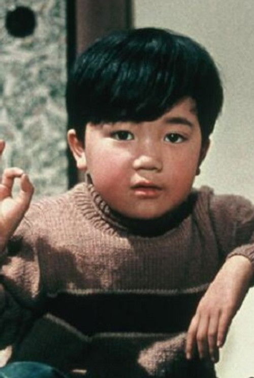 Masahiko Shimazu as Goro (orphan)