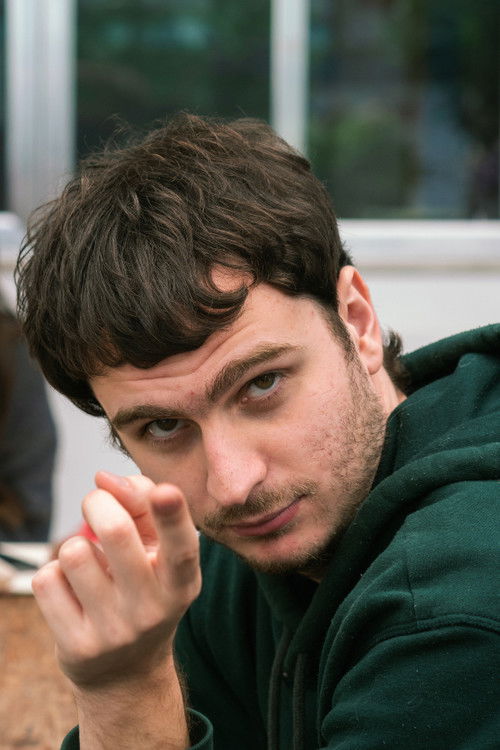 Gabriel Monteiro as Doutor Alberto