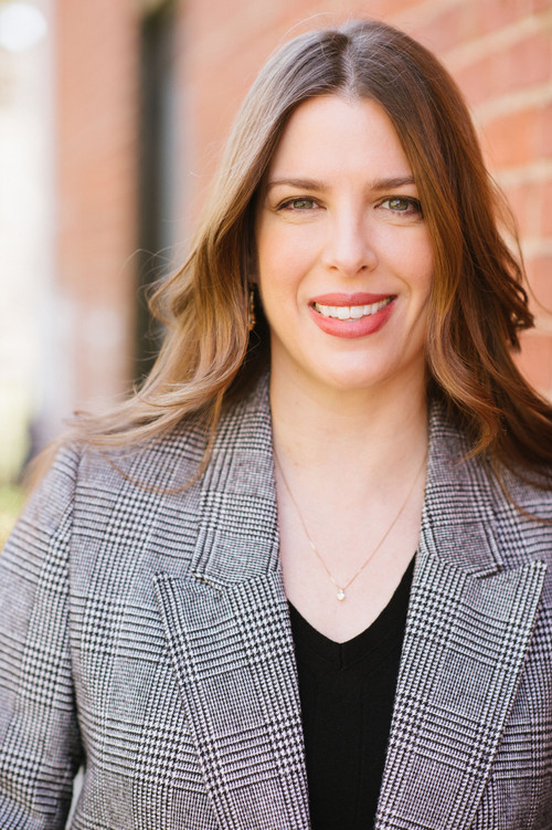 Gwenn Barringer as Self