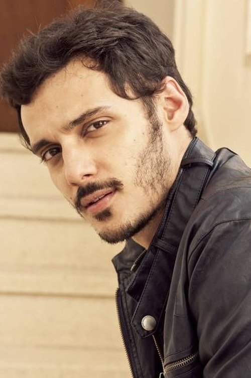 Leandro Soares as Luis