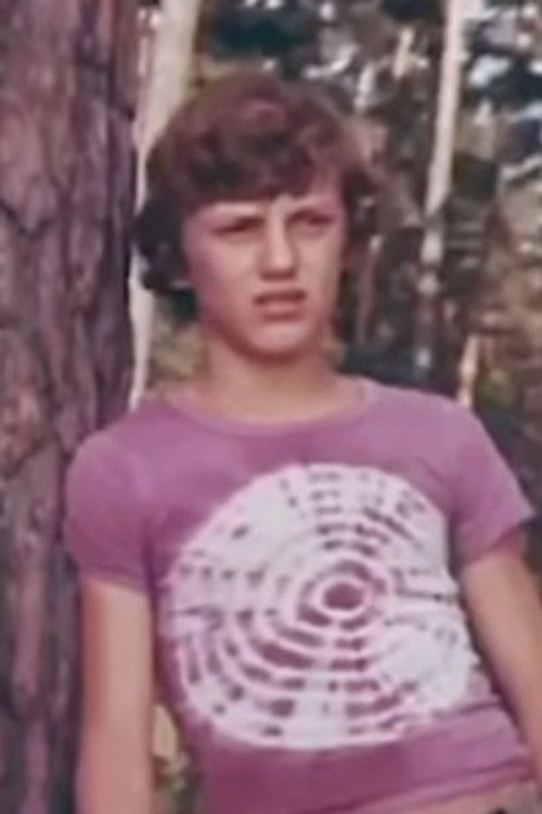 Sergey Zakhoroshko as Sutulov