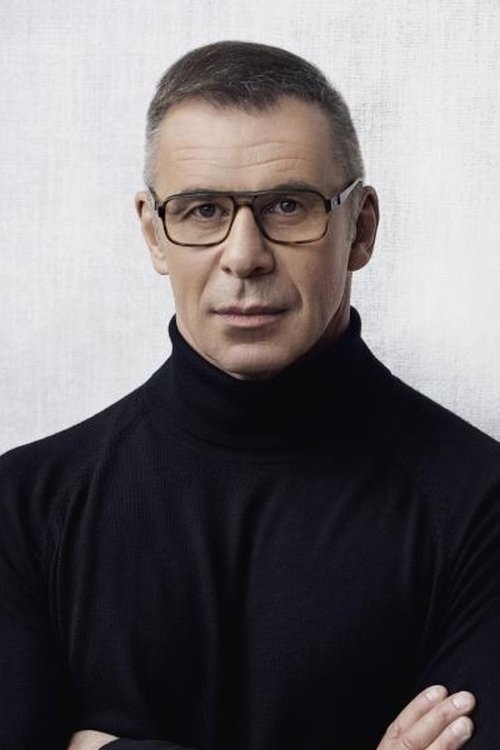 Eric Cabana as Dundee