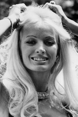 Julie Crosthwaite as Tall Blonde