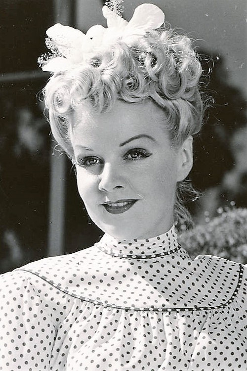 Ariel Heath as Flossie