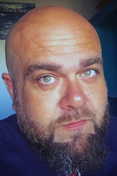 Al Fernández as Ramón