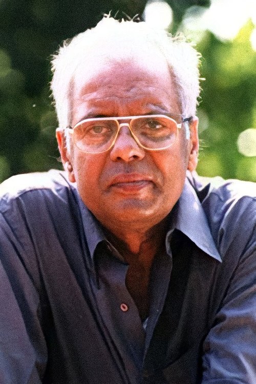 Oduvil Unnikrishnan as Sreedhara Kaimal