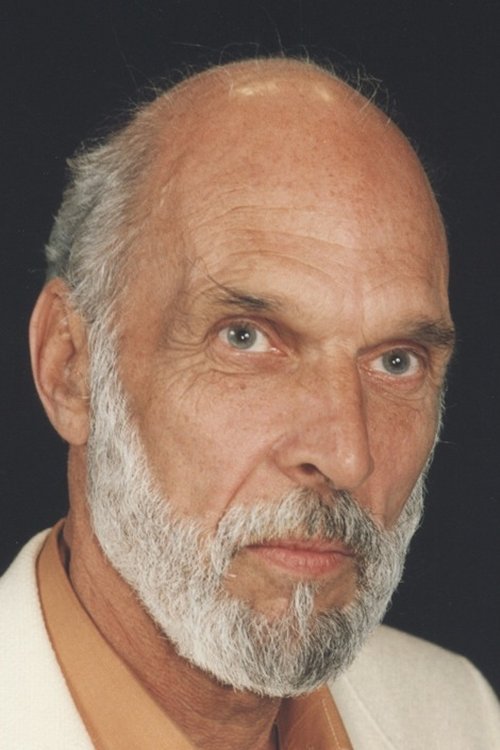 Peeter Jakobi as Ivo