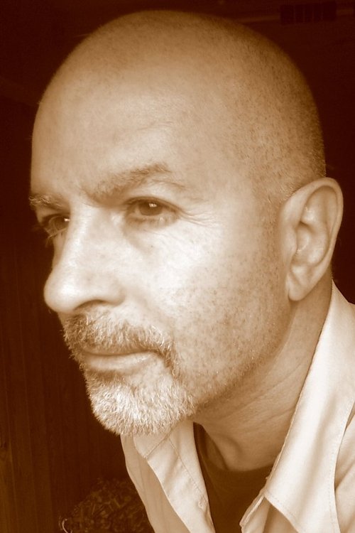 Scott Farrell as Italiensk passager