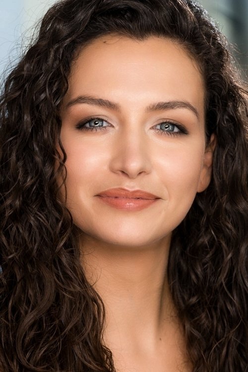 Deborah Domínguez as Liz