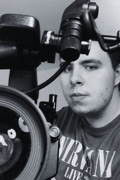 Harry Dawkes as Simon Bossmun