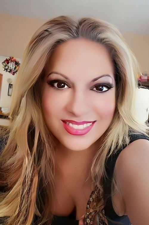 Soula Danezi as tragoudi