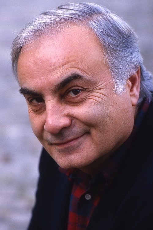 François Perrot as Henri Decourt