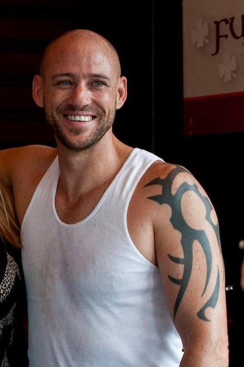 Andy Sparnon as Criminal