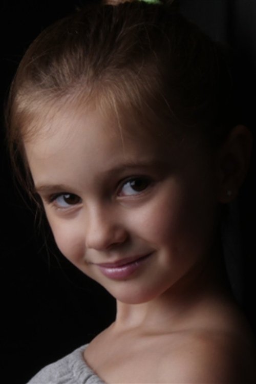 Manon Lemoine as Lise