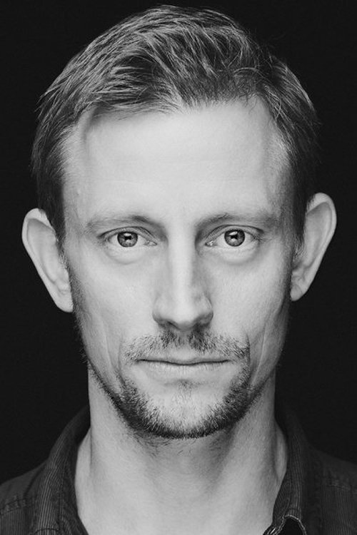 Søren Bang Jensen as Sören Kierkegaard