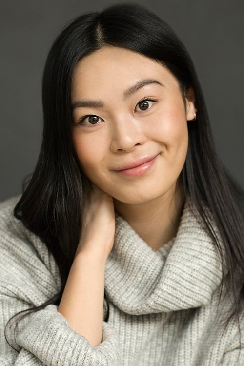 Noémie Leduc-Vaudry as Volunteer