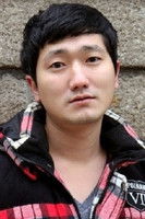 Jung Jae-sik as