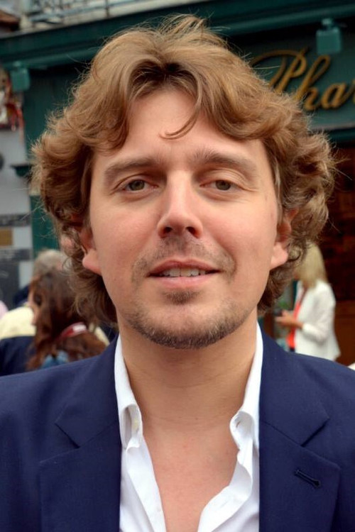 Alexis Wizorek as Damien