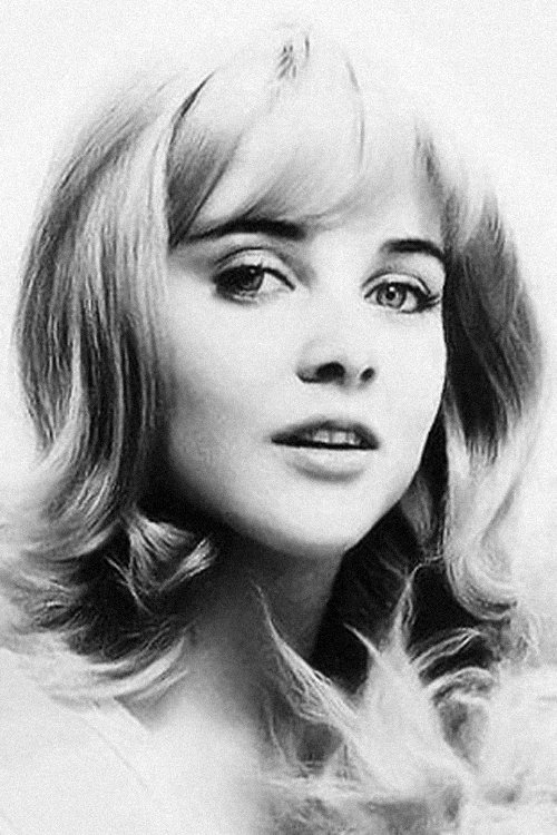 Sue Lyon as Linda