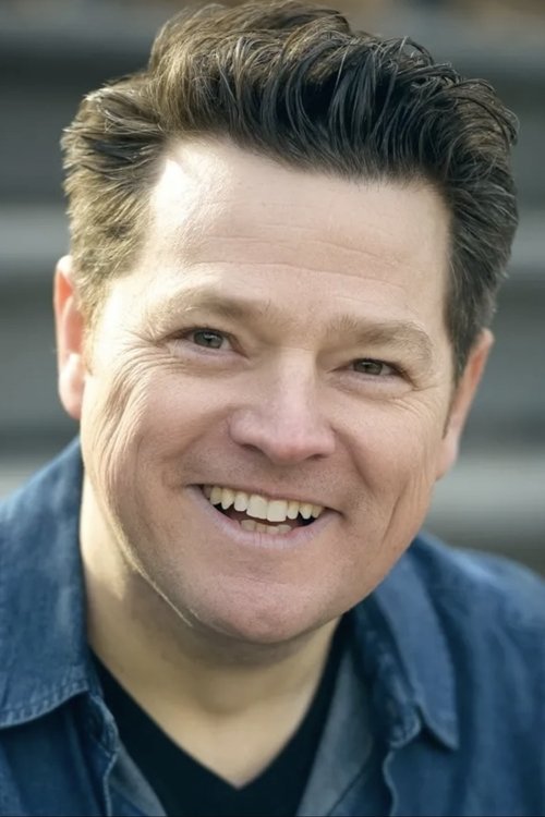 Craig Geraghty as Mike Powers