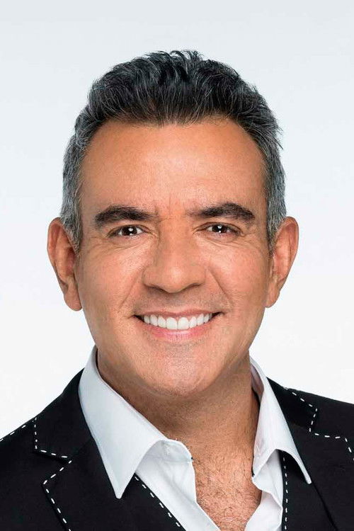 Héctor Sandarti as Gerardo