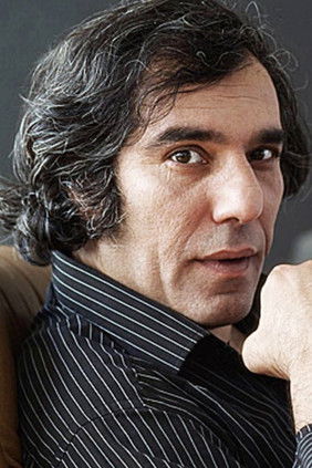 Hussi Kutlucan as Dudie