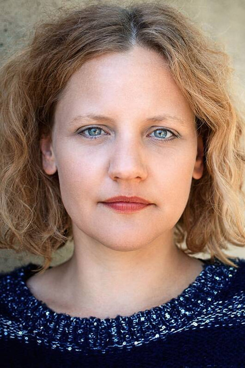 Laila Nielsen as Hanna