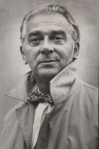 Józef Pieracki as Latarnik Józef Skawiński
