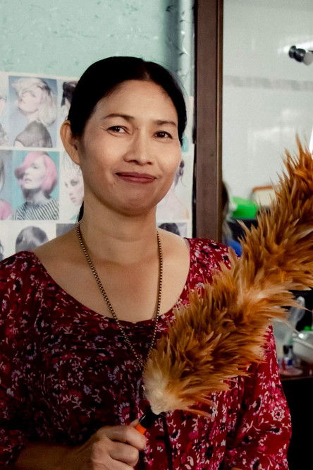 Taksunapron Pummalee as Noi(Mother)