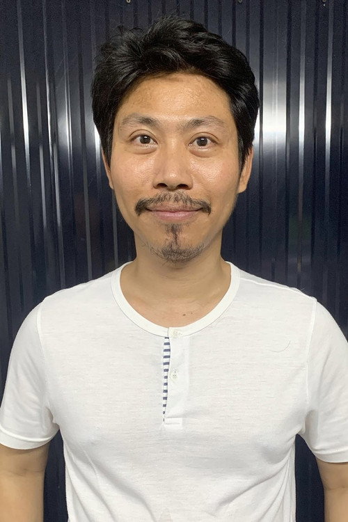 Watthanachai Treedecha as Taxi Driver