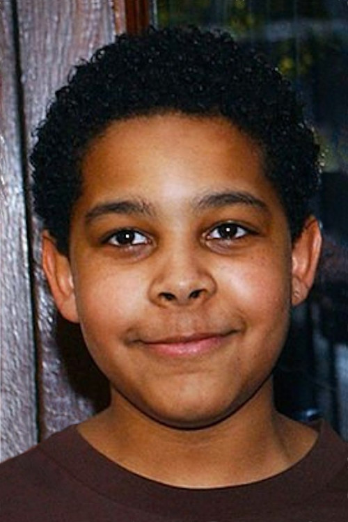 Omero Mumba as Kalen