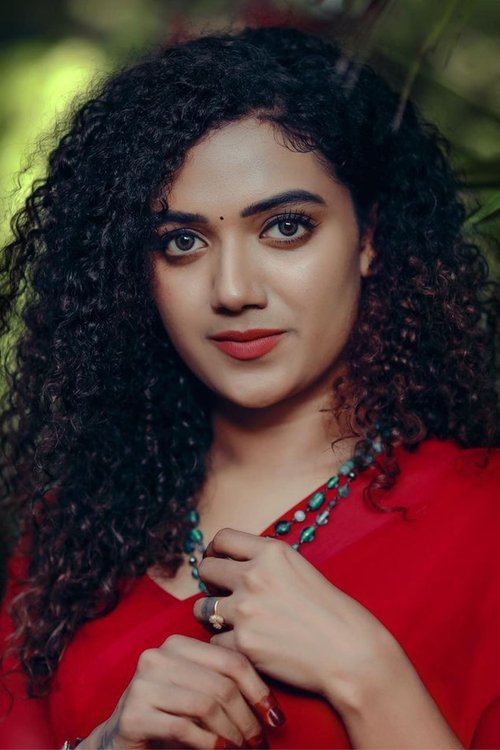 Mareena Michael as Vishwa Lakshmi