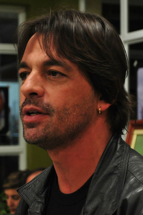 Márcio Martins as Padrasto