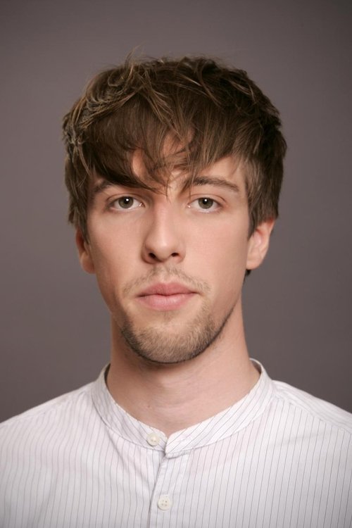 Karl-Andreas Kalmet as Pilot