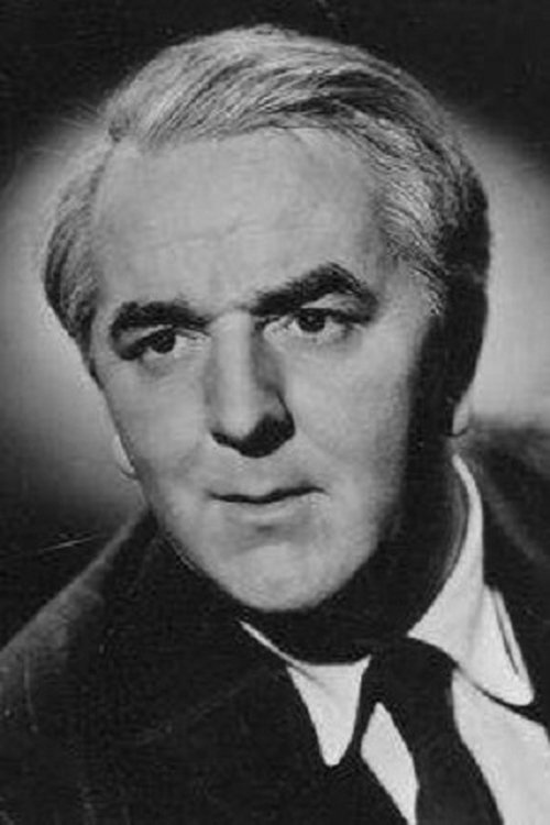 Joseph Tomelty as Uncle Dan