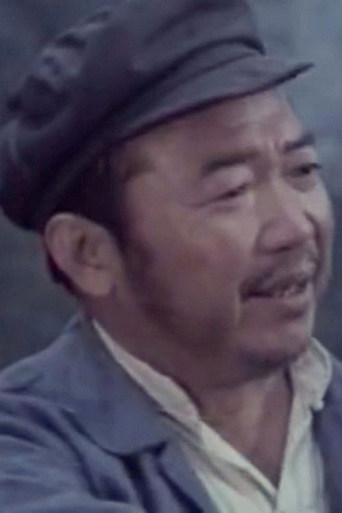 Zhao Zhiying as 老何