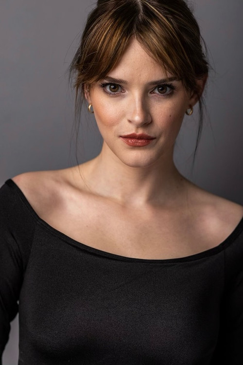 Bennett Welch as Emma