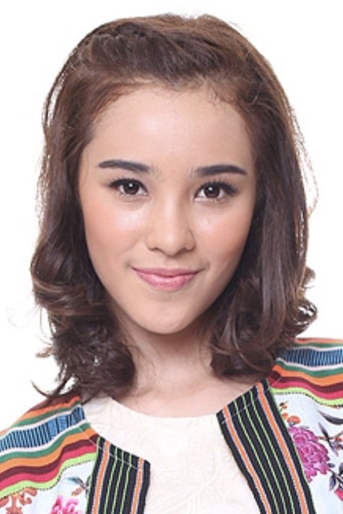 Angel Mulligan as Wenny